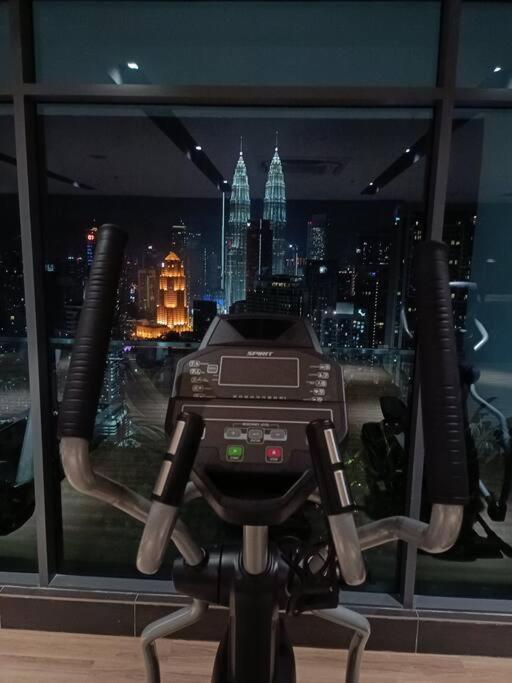 吉隆坡C14B Modern Infinity Pool Klcc Balcony View公寓 外观 照片
